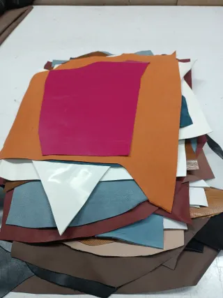 Lote retales cuero variado 4 kg