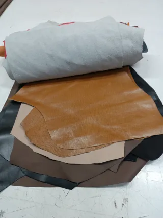 Lote retales cuero variado 4 kg