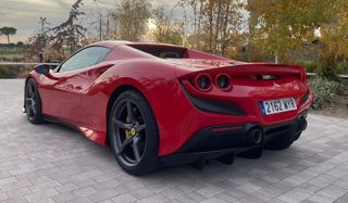 Ferrari F8 SPIDER TRIBUTO