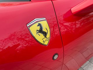 Ferrari F8 SPIDER TRIBUTO