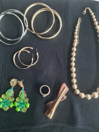 Lote de bisuterías