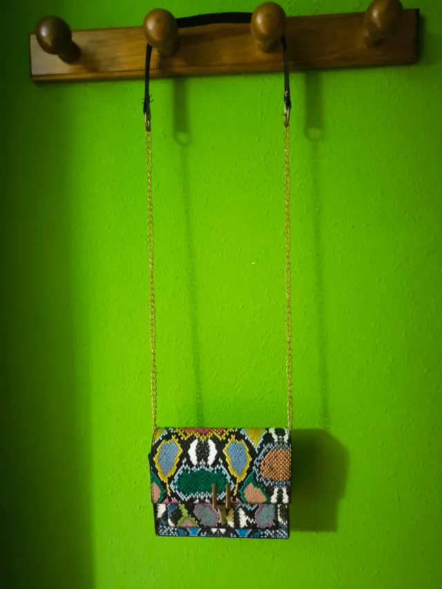 Bolso de cadena estampado serpiente