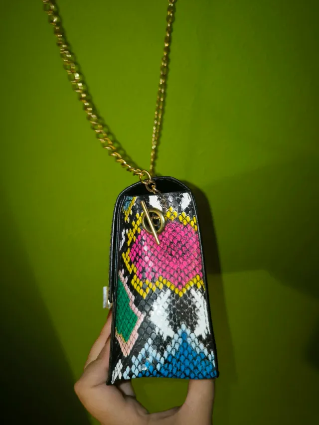Bolso de cadena estampado serpiente