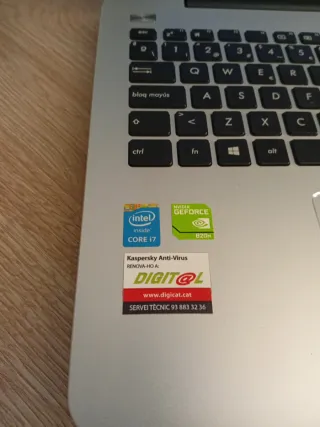 Asus K555L i7 12GB RAM 240GB SSD