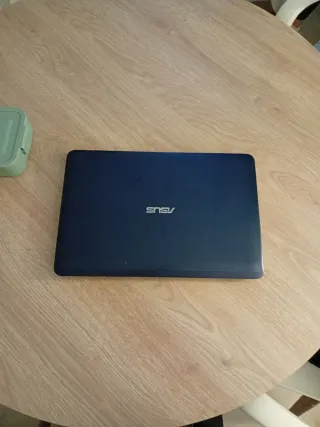 Asus K555L i7 12GB RAM 240GB SSD