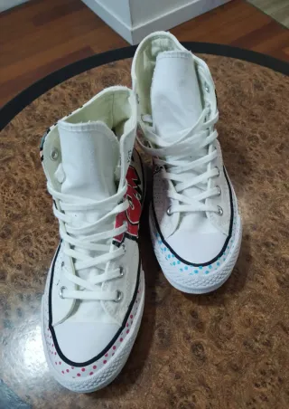 Converse Tom y Jerry  prácticamente nuevas