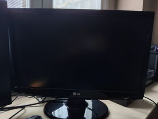 Monitor LG 21-22 Negro/Rojo