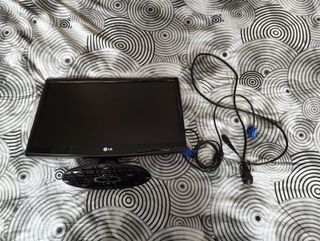 Monitor LG 21-22 Negro/Rojo