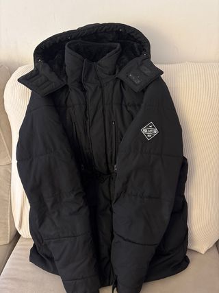 Chaqueta Hollister Negra