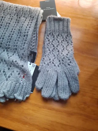 Conjunto bufanda y guantes Cortefiel gris