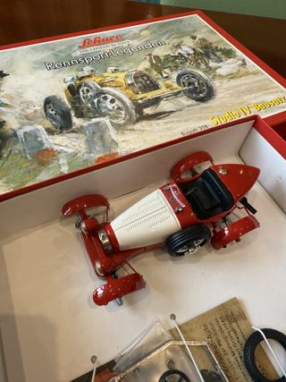 Schuco Studio IV Bausatz Rennsport-Legenden Bugatt