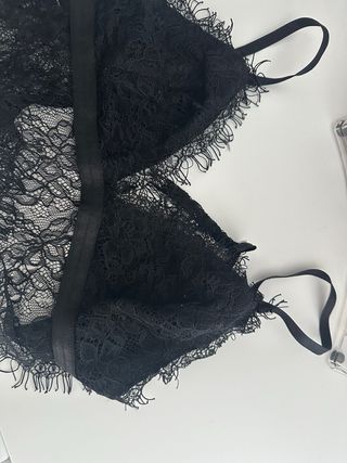 Top lencero encaje negro