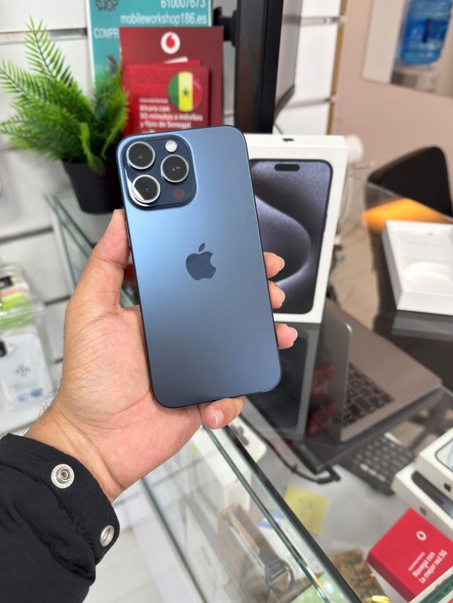 iPhone 15 Pro Max 1TB Blu Marina