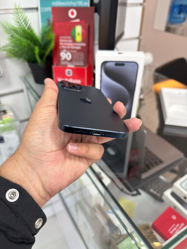 iPhone 15 Pro Max 1TB Blu Marina