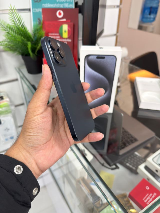 iPhone 15 Pro Max 1TB Blu Marina