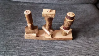 Juego de torres de encaje de madera natural.