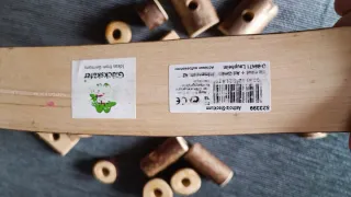 Juego de torres de encaje de madera natural.