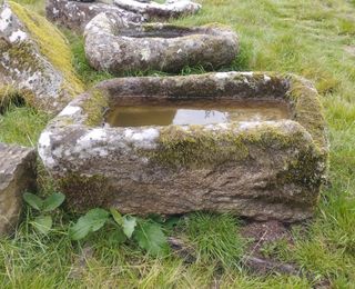 Pila Rústica de Granito 93x49x36