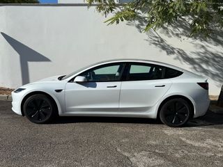 Tesla Model 3 RWD 2024, 15.172 km, garantía Tesla.