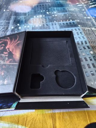 Caja ROTA Berserk Dark Souls El Perro del Eclipse
