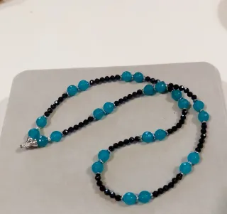 Collana con pietre naturali di Giada Ghiaccio