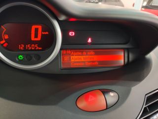 Renault Twingo Emotion 1.2 16v 75 eco2