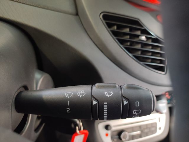 Renault Twingo Emotion 1.2 16v 75 eco2