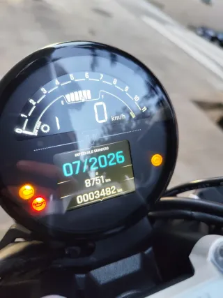 Triumph Trident 660 - 3.500 km - REESTRENO