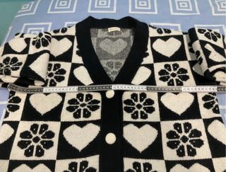 Chaqueta cárdigan vintage cuadros corazón flor