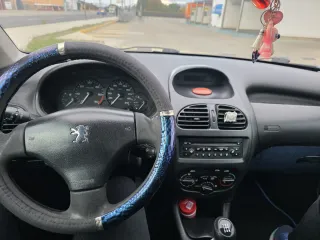 Peugeot 206 2002