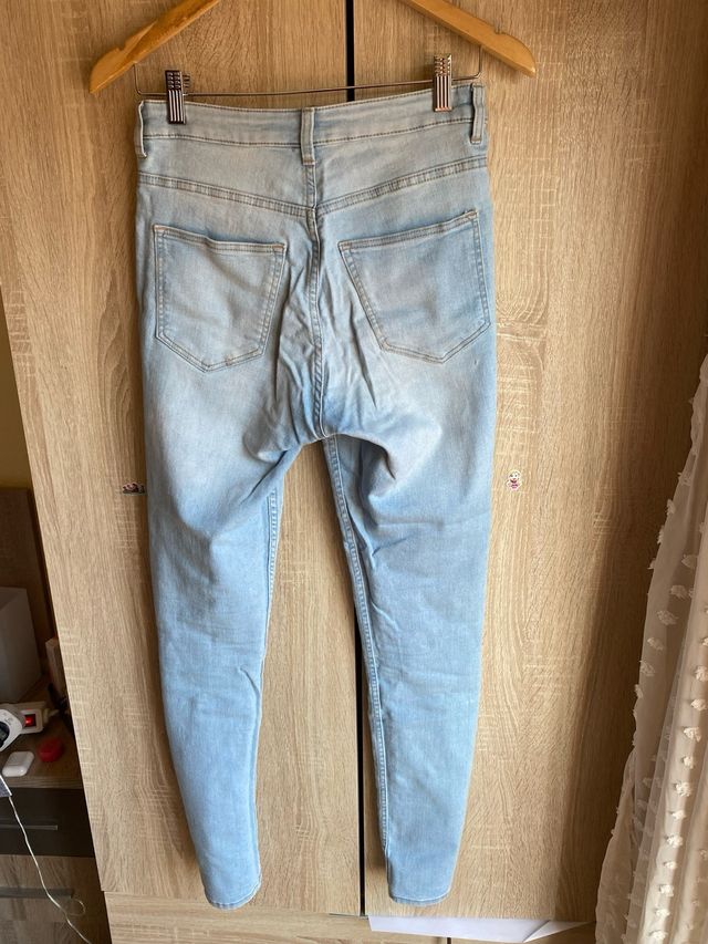 Vaqueros pitillo H&M elásticos Talla 38