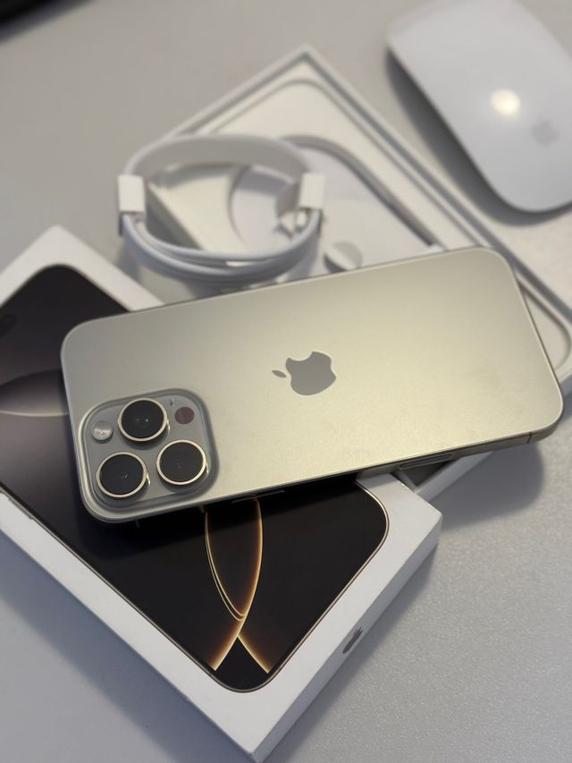 iPhone 16 Pro Max 1TB COME NUOVO