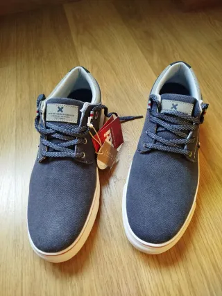 Zapatillas Xti Talla 42 Azul Marino Nuevas