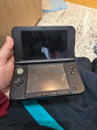 Nintendo 3DS XL Roja