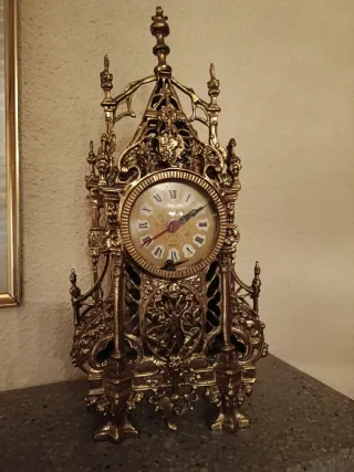 2 Relojes de Bronce Estilo Antiguo