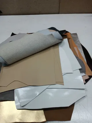 Lote retales cuero varios 4 kg