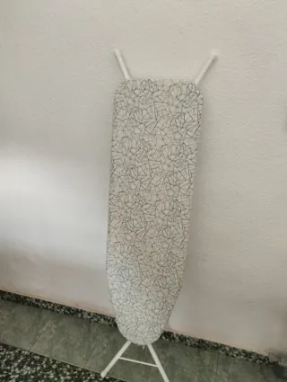 Tabla de planchar con funda