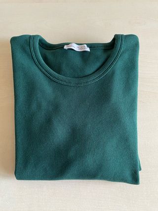 Maglia a manica lunga verde smeraldo di Bershka