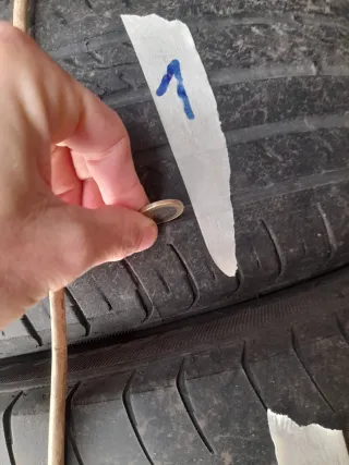 2 pneumatici ribassati 205/45 R16