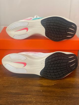 Nike Vaporfly 40