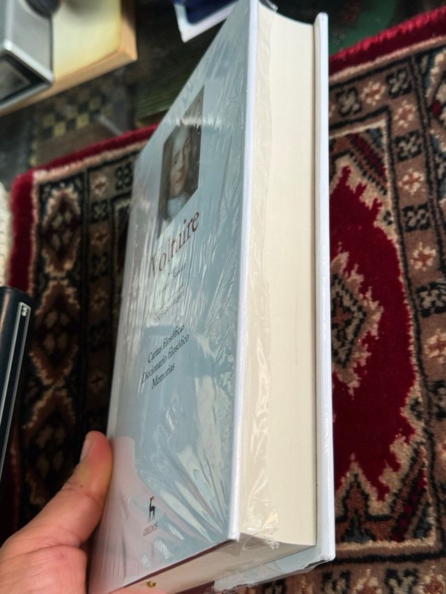 Voltaire Cartas filosóficas Gredos Memorias Gredos