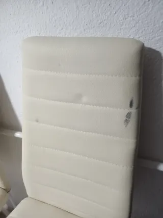 Mesa Cristal y 4 Sillas