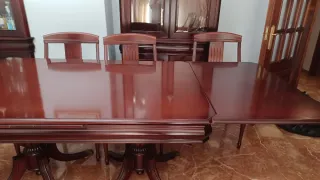Mesa comedor extensible y 6 sillas