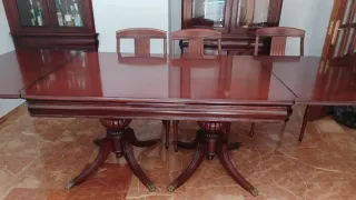 Mesa comedor extensible y 6 sillas