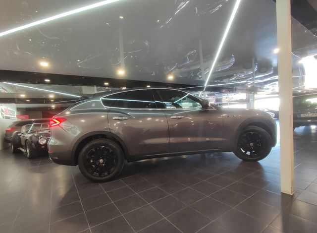 Maserati Levante V6 275 HP D AWD