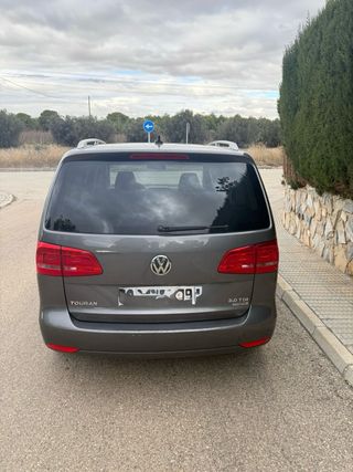 Volkswagen Touran 2013