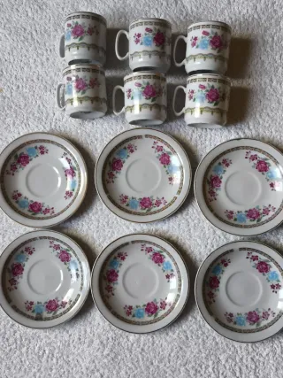 JUEGO CAFÉ 6 TAZAS + 6 PLATOS PORCELANA FLORES