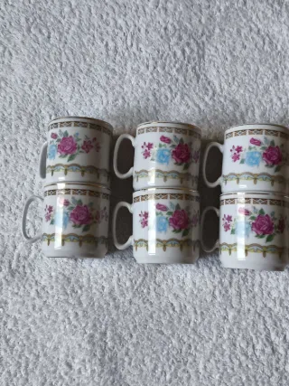 JUEGO CAFÉ 6 TAZAS + 6 PLATOS PORCELANA FLORES