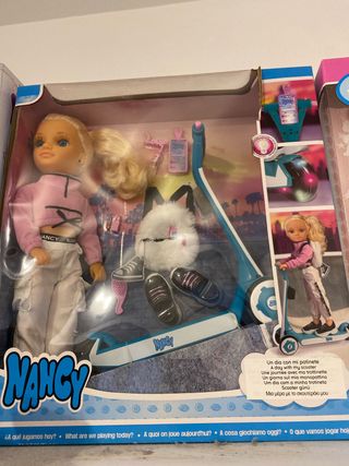 Nancy Muñeca con Patinete y Accesorios