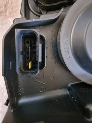 Faro Izquierdo C3 Aircross